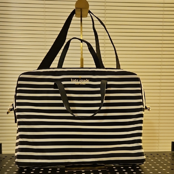 kate spade Handbags - Kate Spade New York Black & White Striped Laptop Bag – Travel Work Tote – OS